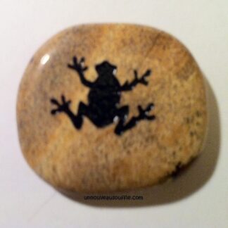 pierre-totem-grenouille