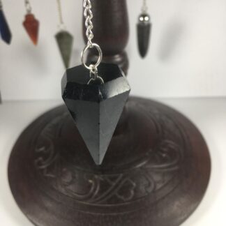 pendule tourmaline noire