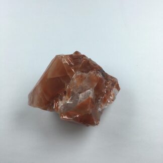 Calcite rouge brute