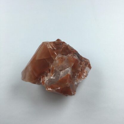 Calcite rouge brute