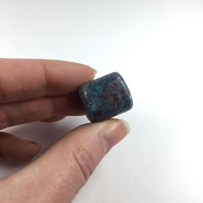 Rubis fuchsite et cyanite