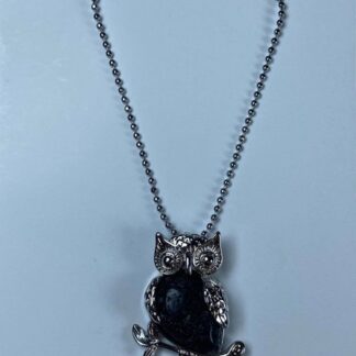 Collier hibou - pierre de lave