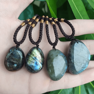 collier labradorite sur cordon ajustable