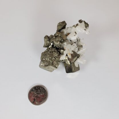 quartz sur pyrite - specimen